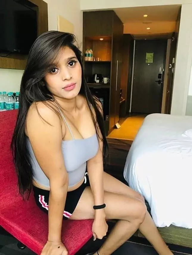 कॉल गर्ल्स सर्विस सोमवारपेट